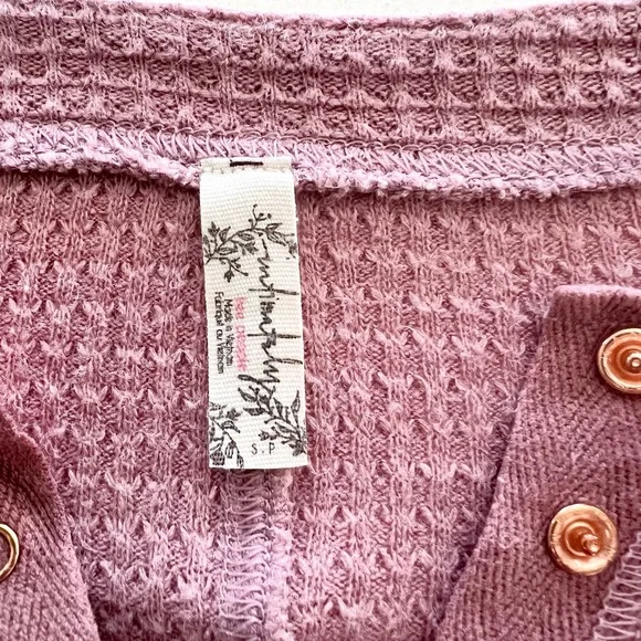 Free People Waffle Knit Henley Top Mauve Long Sleeve Boho Thermal S - Picture 4 of 9